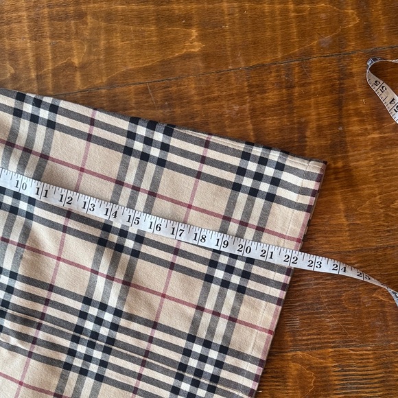 Burberry Plaid Women's Skirt 6 - Picture 7 of 9